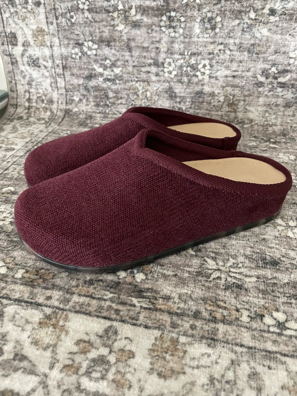 Rothy’s Casual Clog Revelvet Syrah Size 8 Burgundy Velvet - Picture 3 of 13